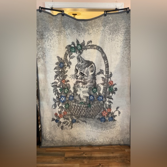 VINTAGE huge Biederlack Reversible Throw Blanket with Cat Flower Basket made USA - Picture 2 of 10